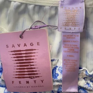 NWT Savage X Fenty Blue White Floral Velvet Off Shoulder Crop Top XS thumbnail 4