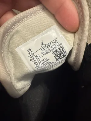 Nike Air Jordan 1 Mid SE Berry Pink Size 7.5 thumbnail 5