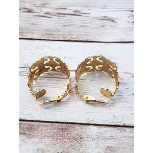 Vintage Clip On Earrings - Ornate Chunky Gold Tone Cut Out Hoops thumbnail 6