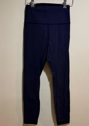 Women’s Lululemon Wunder Under High Rise 7/8 Tight Leggings Midnight Navy Blue thumbnail 1