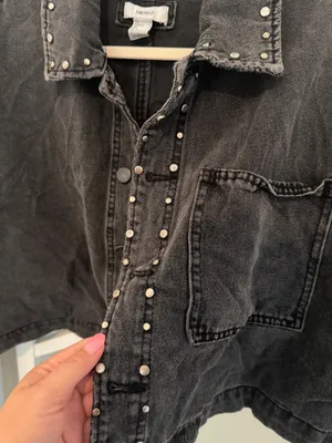 Forever 21 Black Studded Cropped Denim Trucker Jacket  thumbnail 2