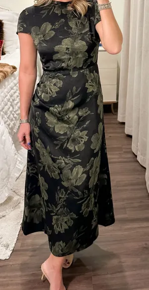 Green Floral Midi Dress thumbnail 1