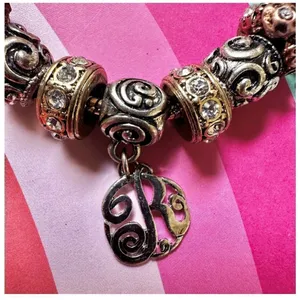 Three toned “R” initial charm bracelet Gold thumbnail 3