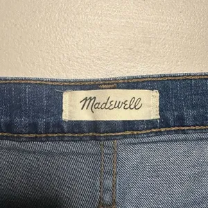 Madewell Classic straight Jean 26 medium wash thumbnail 3