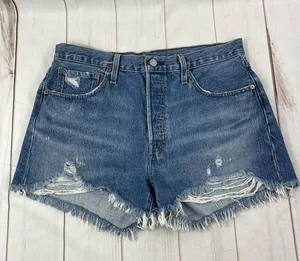 Women’s Levi’s 501 jean shorts size 31 thumbnail 1