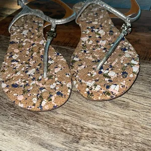 Tory Burch Silver Quilted Marion T-strap sandals thumbnail 6