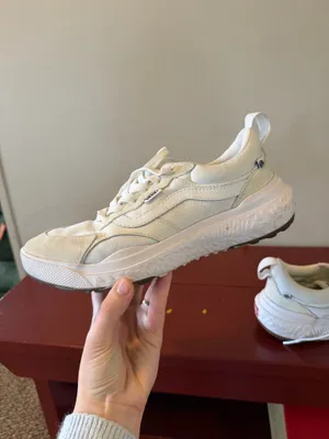 White VANS sneakers ultra range  thumbnail 2