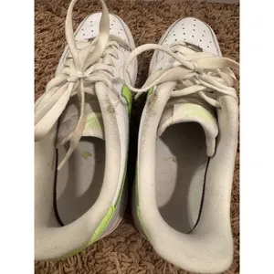 Nike Air Force 1 Low Women's 6.5 White Neon Lime Green DD8959-114 Sneakers thumbnail 5