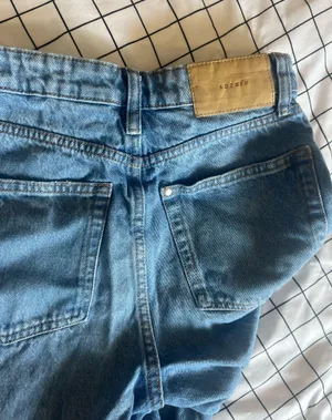 H&M Barrel Jeans thumbnail 3