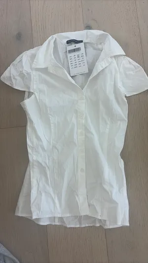 Brandy Melville Top White thumbnail 3