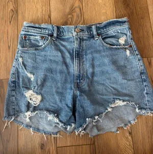 Abercrombie denim shorts thumbnail 1
