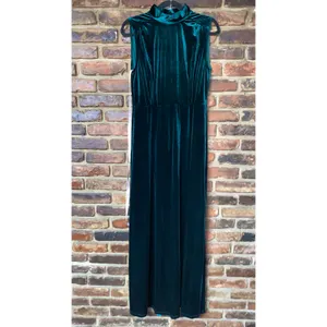 NWT Lulus Classic Elegance Emerald Velvet Sleeveless Mock Neck Maxi Dress Medium thumbnail 3