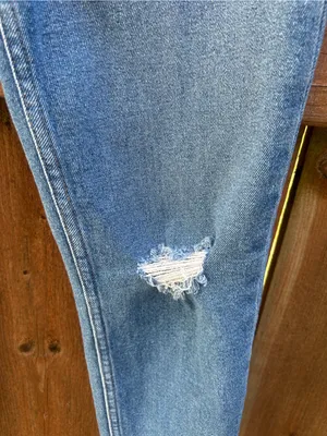 Re/Done 90’s Denim Ultra High Rise Crop Medium Worn Shade Jeans Size 26 thumbnail 8