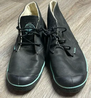 Palladium Leather Ankle Chuka Boots Size 7.5 thumbnail 1
