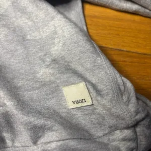 Vuori Halo Essential Hoodie Pale Gray Camo Women's Pullover Size Small? thumbnail 3
