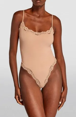 NWT SKIMS Fits Everybody Lace Cami Bodysuit Thong Snap Women's Size M - Clay Tan thumbnail 1