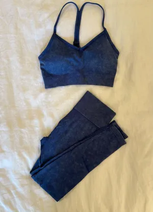 Amazon Blue Sports Bra and Leggings thumbnail 1
