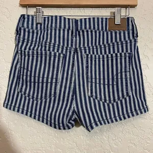 American Eagle Shorts Size 4 thumbnail 4
