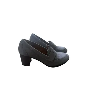 G.H. Bass Womens 8.5 Gray Suede Penny Loafer Chunky Block Heel Preppy Slipon Y2K thumbnail 3