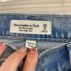 Abercrombie Curve Love Ultra‎ High Rise 90s Straight Jeans 29/8R thumbnail 5