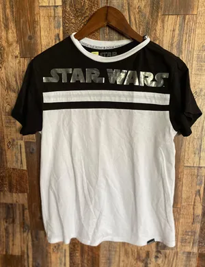 Her Universe T-Shirt from Disney collection size s thumbnail 1