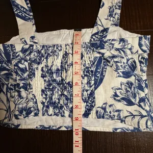Abercrombie & Fitch Blue Floral Linen Blend Smocked Crop Top Womens Small Toile thumbnail 6