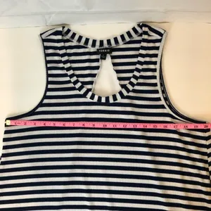 Torrid Blue/White Striped Tank scooped neck sleeveless size 1 flowy top thumbnail 5
