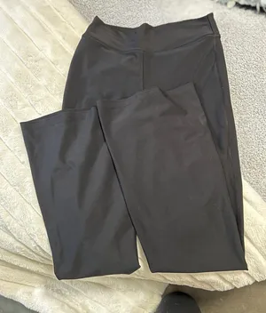 Old Navy Flared Leggings thumbnail 1