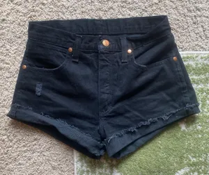 Wrangler Black Jean Shorts thumbnail 4