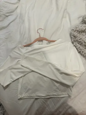 Edikted White Top thumbnail 3
