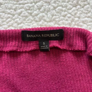 Banana Republic Fuchsia Draped Cowl Neck Ribbed Knit Top Fall Quiet Luxury cozy thumbnail 4