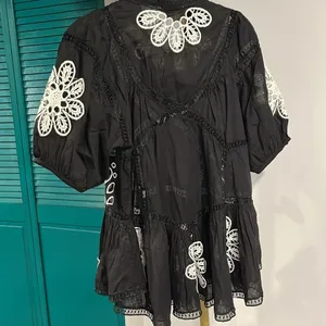 Anthropologie x Forever NWT That Girl Embroidered high neck Blouse - XS thumbnail 8