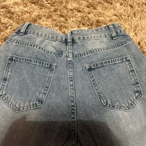 Blue Distressed Jeans Size M thumbnail 3