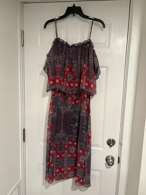 BCBG Red and Navy Patterned Ruffle Maxi Dress Size L thumbnail 2