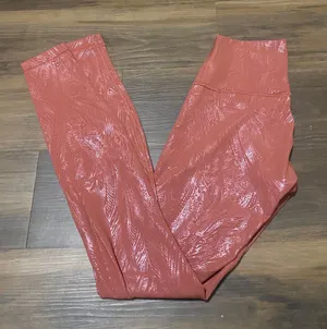 Lulu lemon Limited Edition Rose Pink Align 28” thumbnail 1
