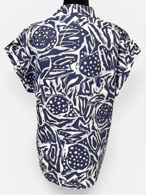 Vintage Abstract Print Button Shirt Blue White Made in USA Artsy Size Large thumbnail 4