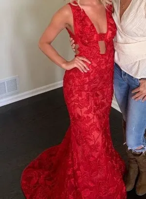 Red Rose Prom Dress thumbnail 1