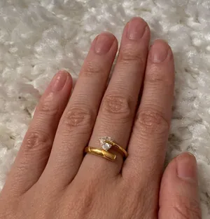 Gold Solitaire Crystal Ring Size 6 NWOT thumbnail 2