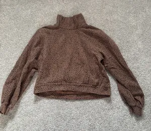 Abercrombie Sweater thumbnail 1