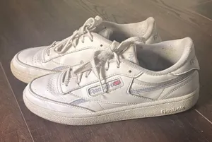 Reebok shoes thumbnail 1