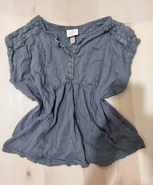 Knox Rose Women Medium Off Grey Boho Indie Prairie Chic Cottagecore Henley Top thumbnail 1