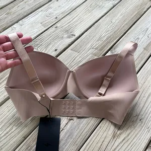 EBY Pain Free T-Shirt Bra Nude Size 36DD. NEW! thumbnail 2