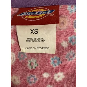 Dickies Scrub Top XS Pink Multicolor Flowers Daisy Cotton Scrubs Nurse Uniform thumbnail 3