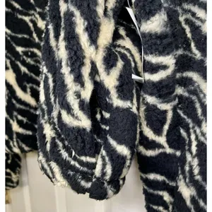 PacSun Zebra Print SzXL Cropped Sherpa Fleece Pullover – Black & Cream thumbnail 5