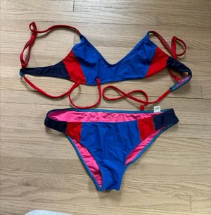 Xirena Bikini Blue Size M thumbnail 1