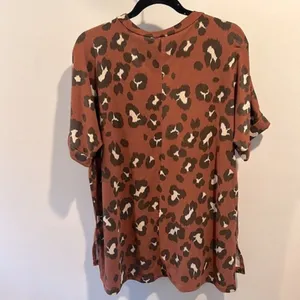 Sew‎ In Love Medium Animal Print Short Sleeve Top thumbnail 5