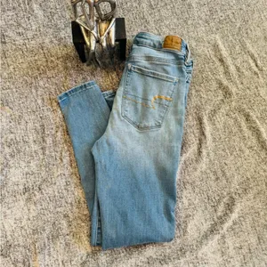 American Eagle Outfitters Light Blue Straight Leg Jeans thumbnail 4