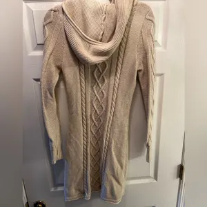 Athleta Hooded Cable Knit Sweater Dress with Zippered Pocket Women’s Size S/M thumbnail 3
