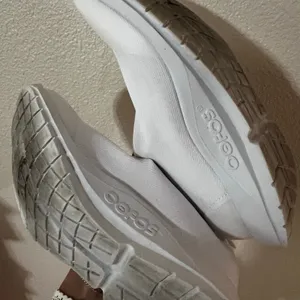 OOFOS OOmg Sport Low recovery slip-on shoes in white US9 / 40 thumbnail 6