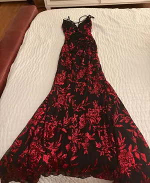 Windsor Angela Floral Sequin Dress Red Size M thumbnail 1